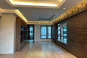 11 Macdonnell Road 麦当劳道11号 | Living and Dining Room