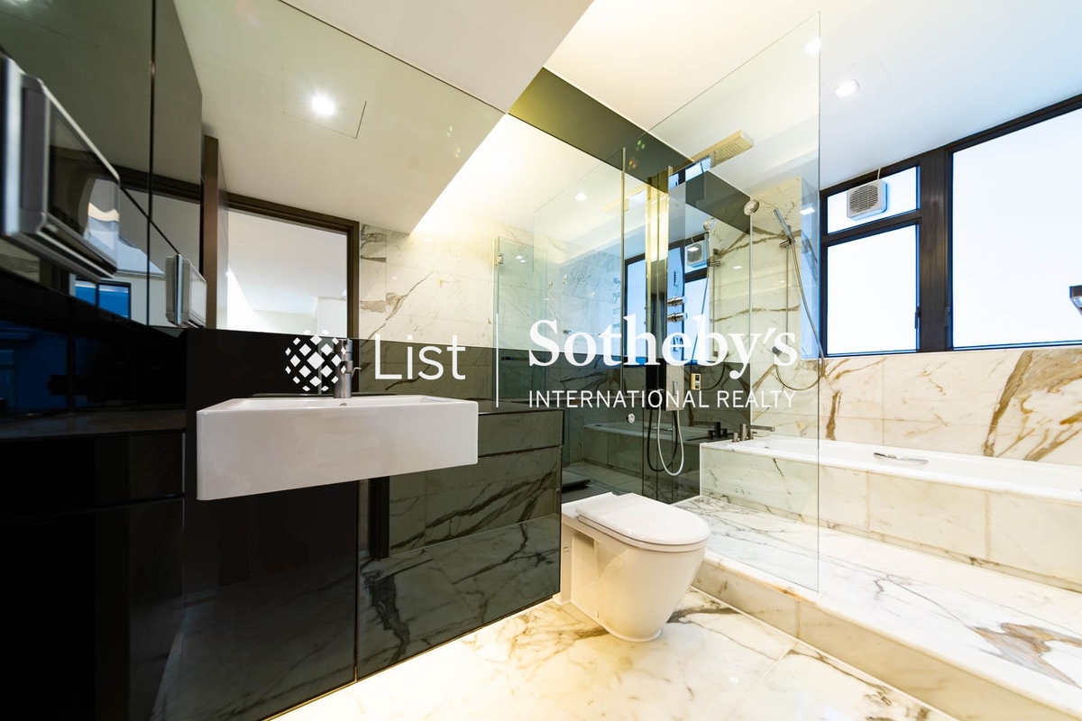 Park Rise 嘉苑 | Master Bathroom