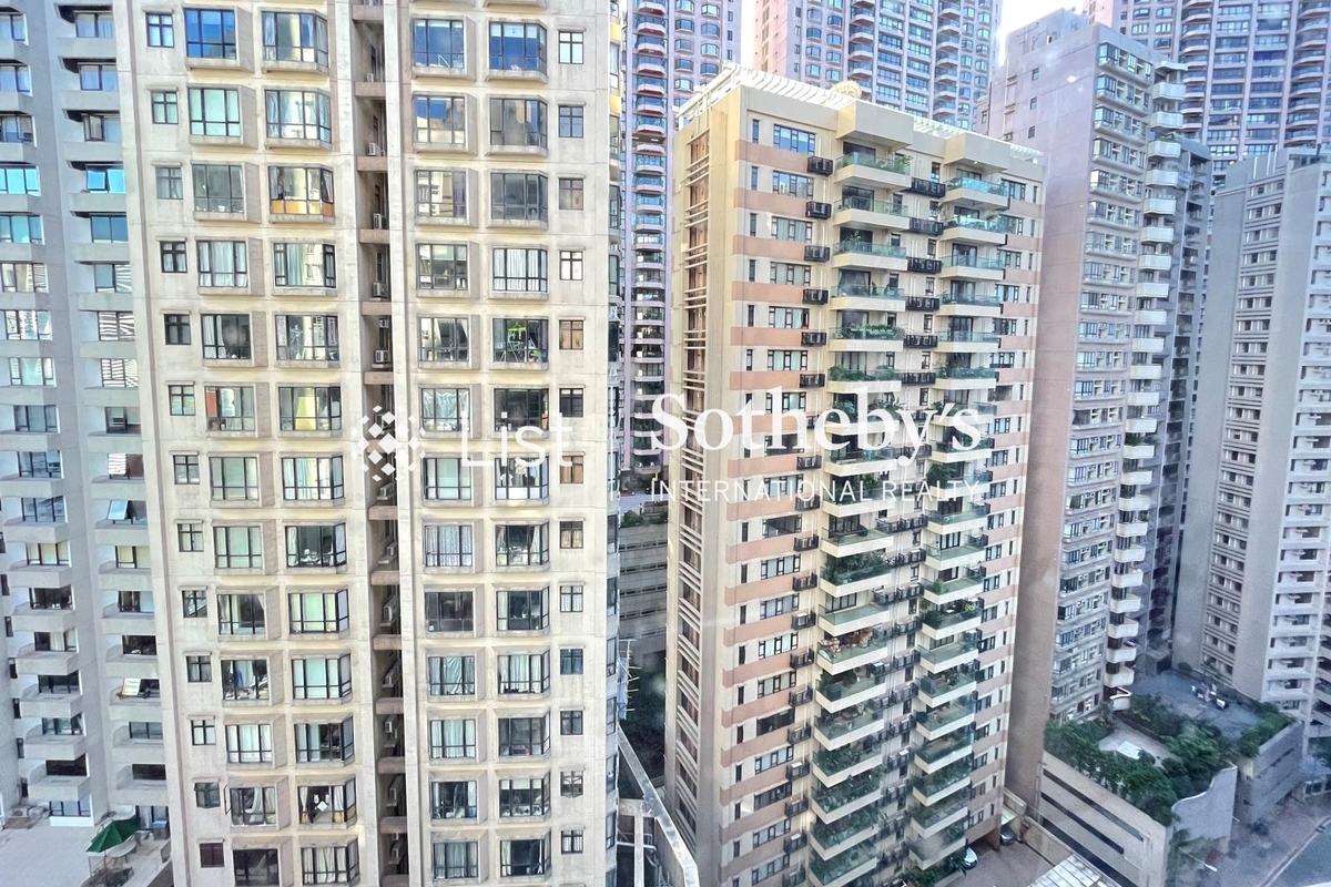 Park Rise 嘉苑 | View from Living and Dining Room