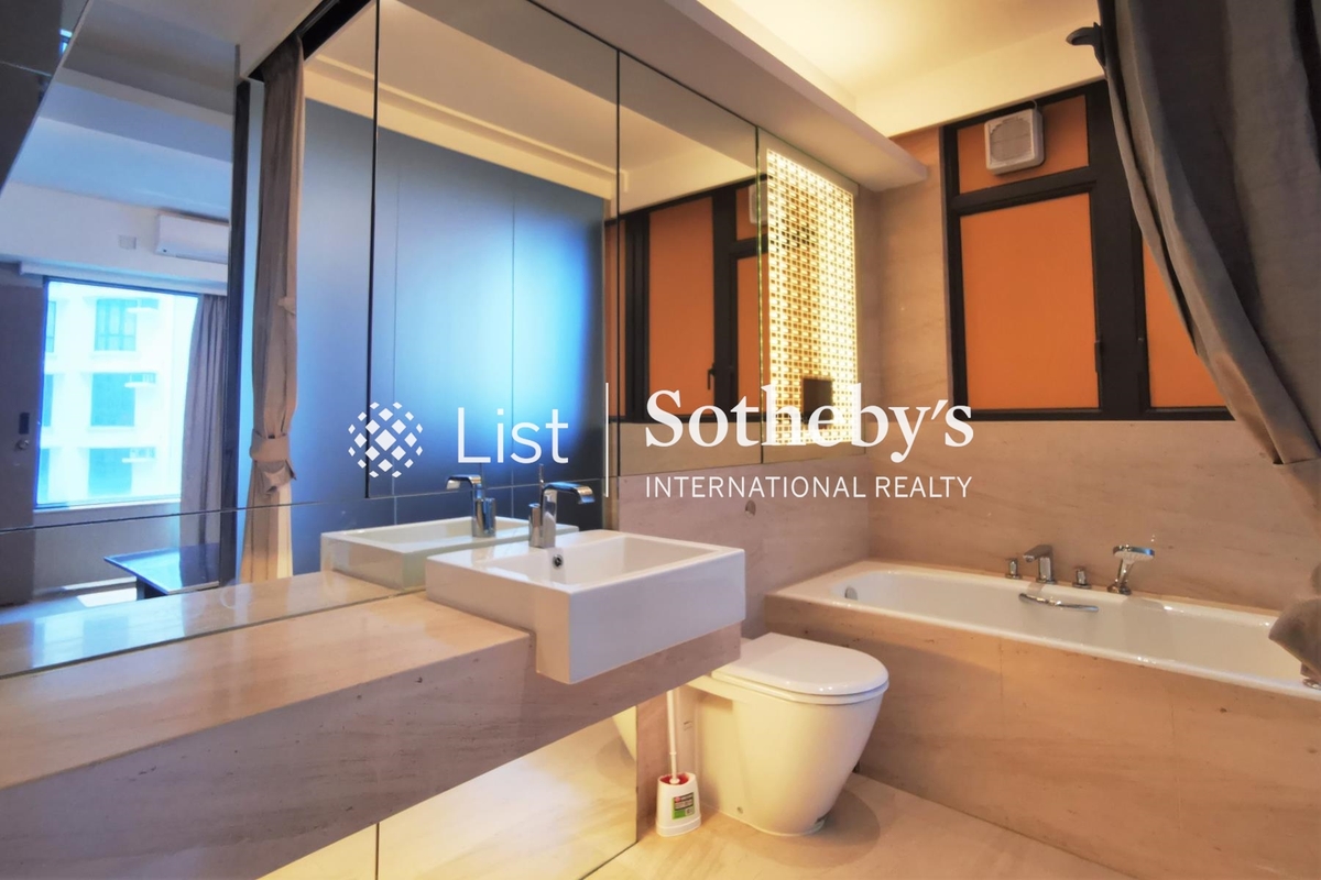 Park Rise 嘉苑 | Master Bathroom