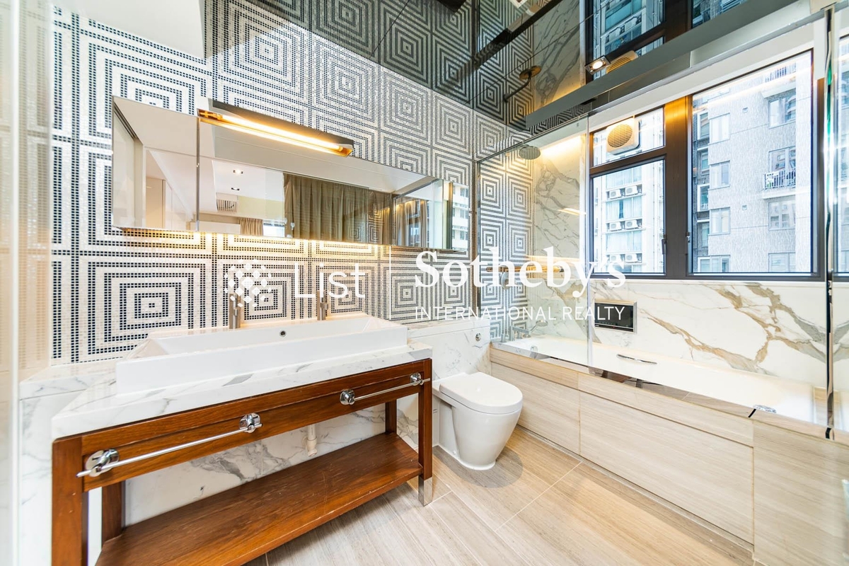 Park Rise 嘉苑 | Master Bathroom