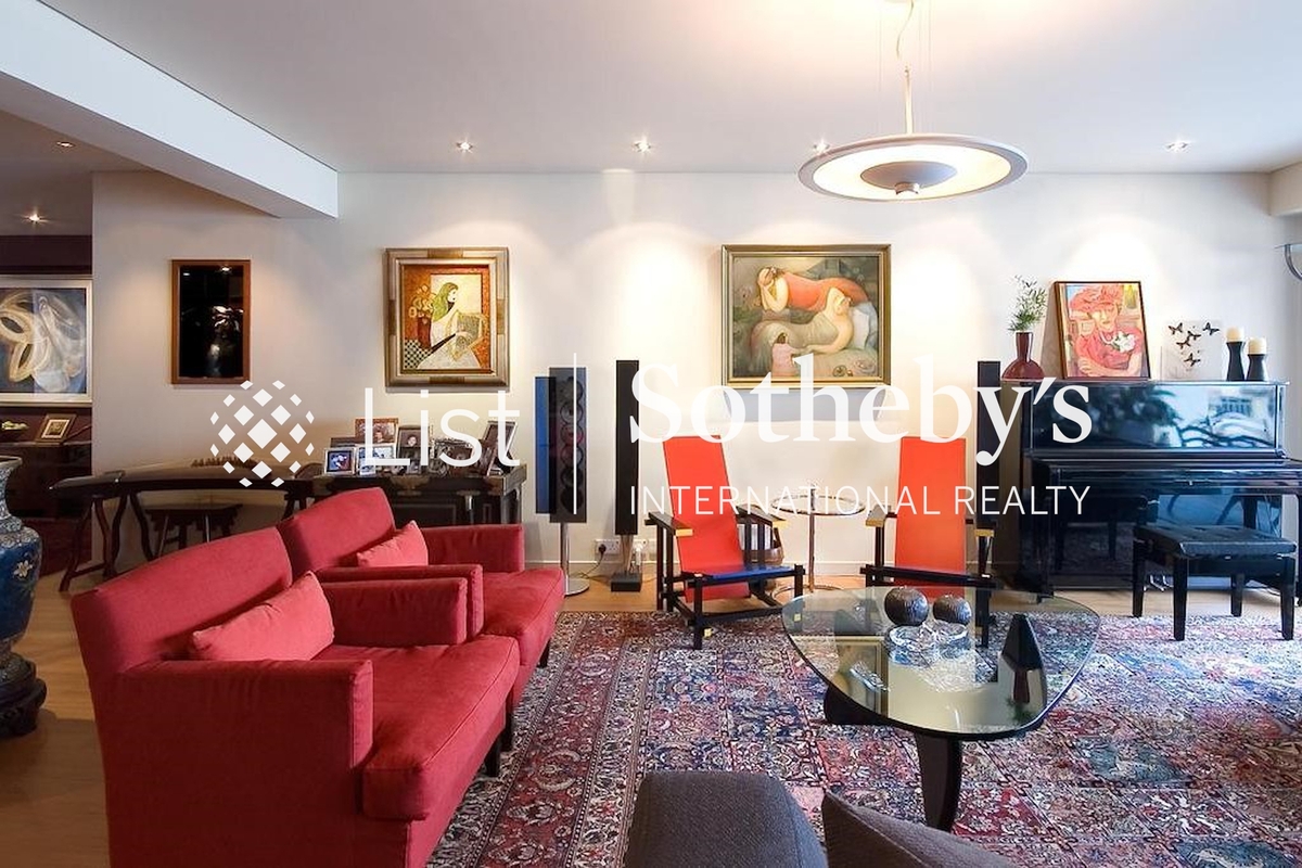 Dragon View 龙景楼 | Living and Dining Room