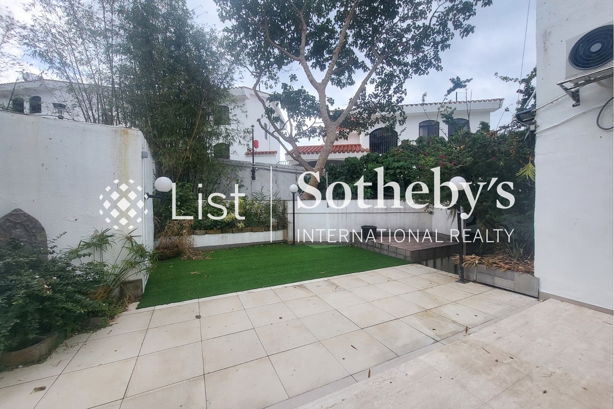 Seascape 海日楼 | Private Garden off Living and Dining Room