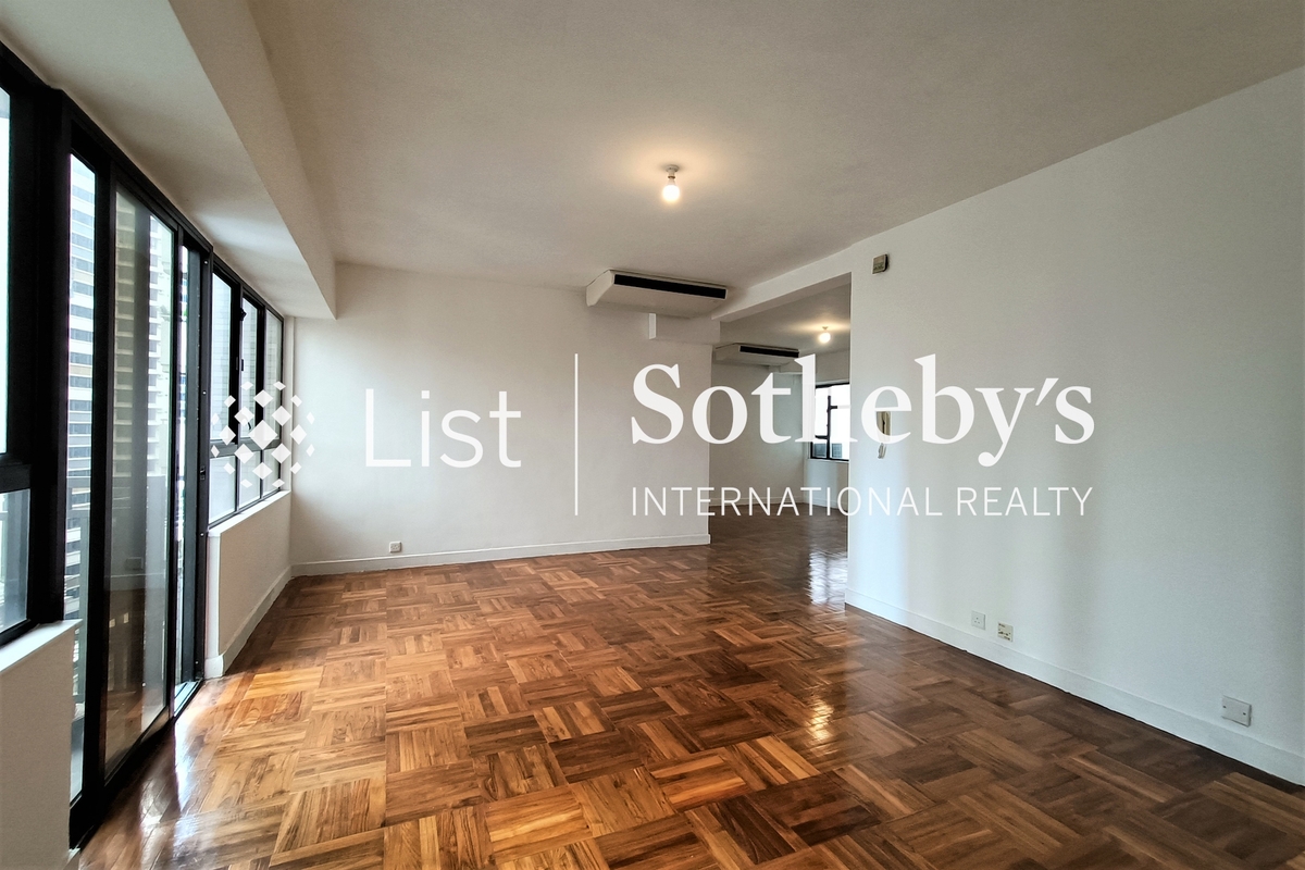 Woodland Garden 肇苑 |  Living and Dining Room