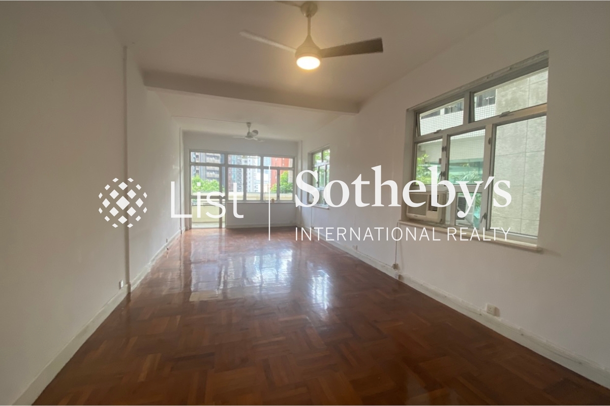 Morning Light Apartment 晨光大厦 | Living and Dining Room