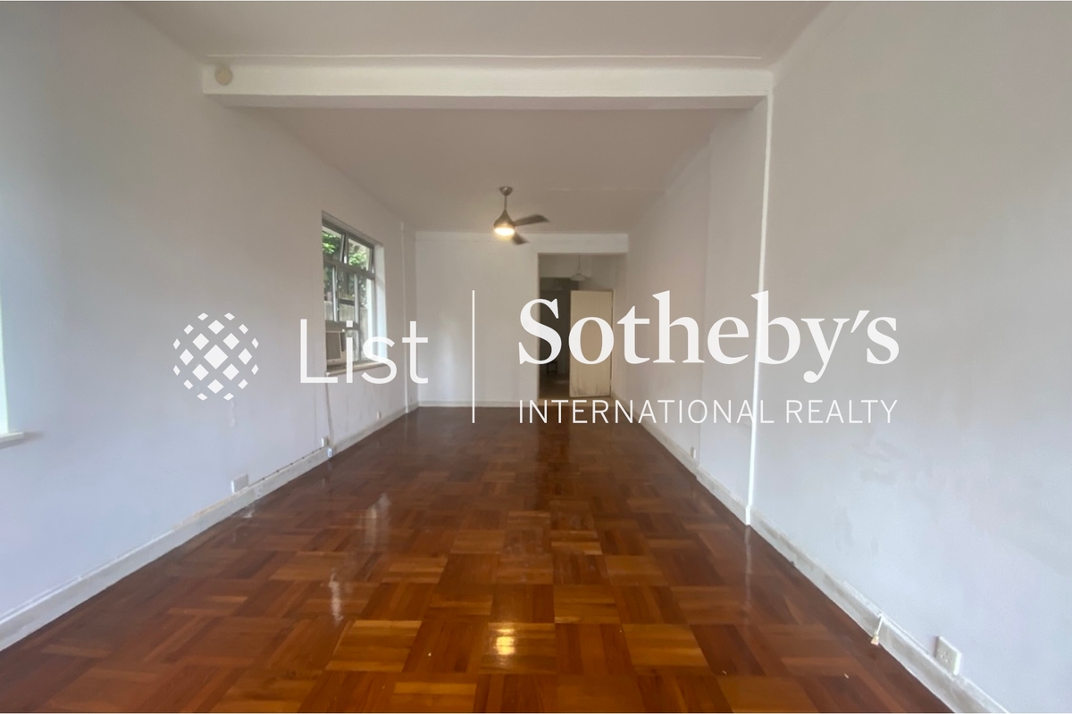 Morning Light Apartment 晨光大厦 | Living and Dining Room