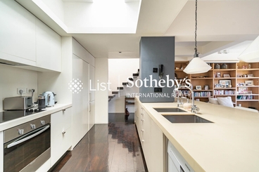 Morning Light Apartment 晨光大廈 | 