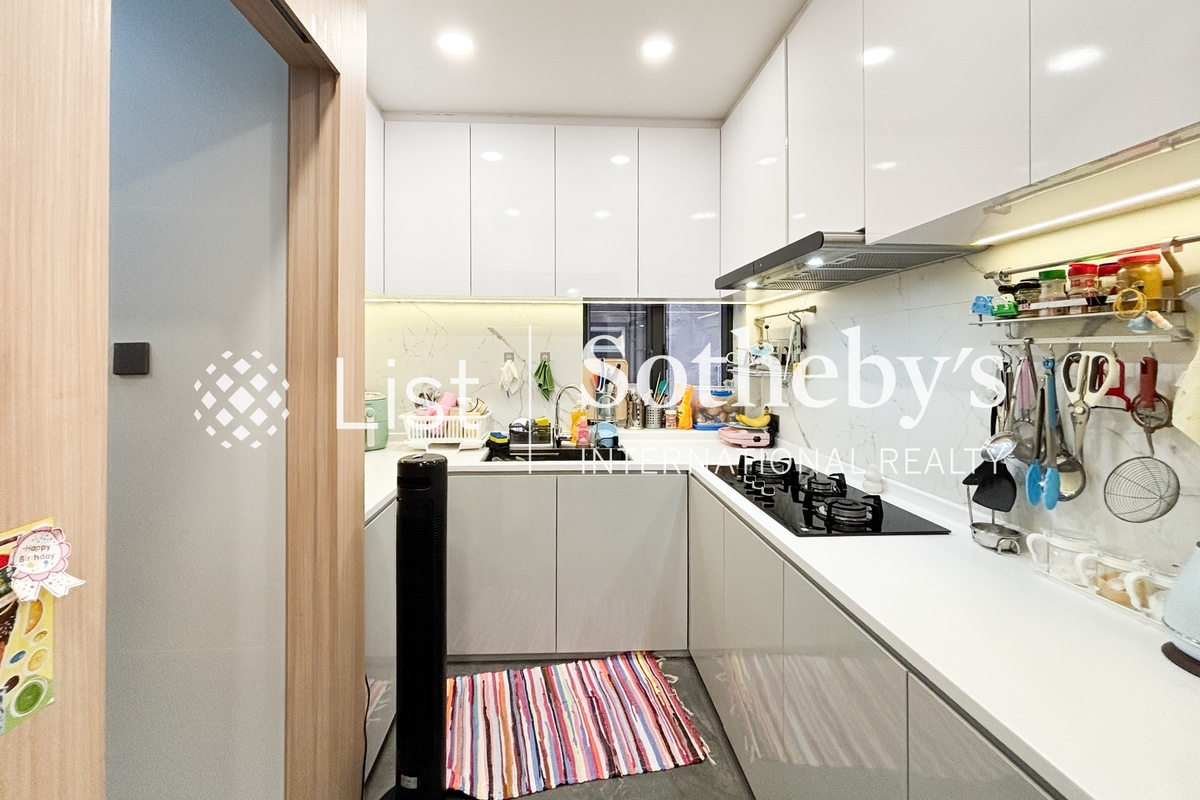 Hong Lok Mansion 康樂大廈 | Kitchen