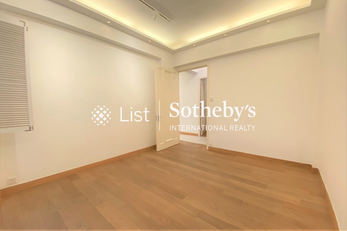 Hong Lok Mansion 康樂大廈 | Second Bedroom