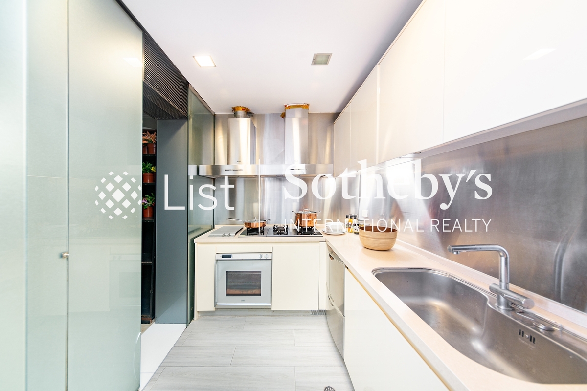 Redhill Peninsula 紅山半島 | Closed Kithcen