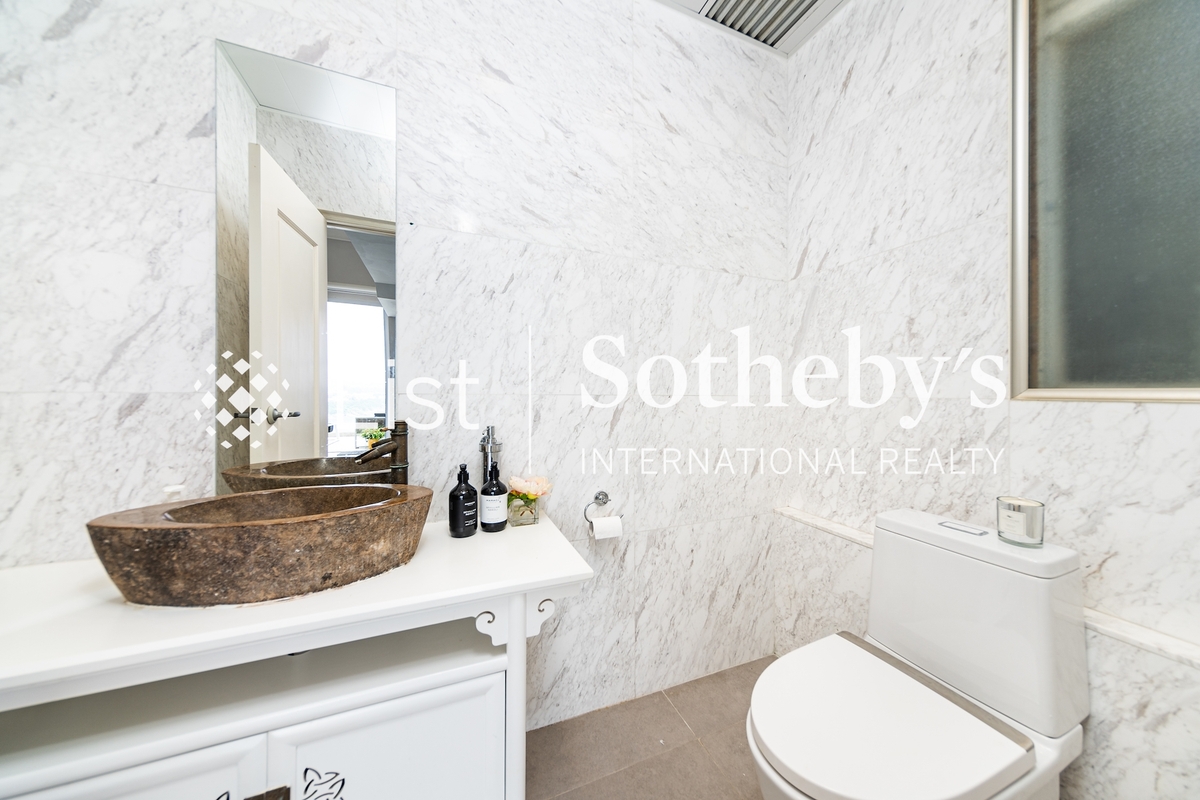 Redhill Peninsula 紅山半島 | Guest Powder Room