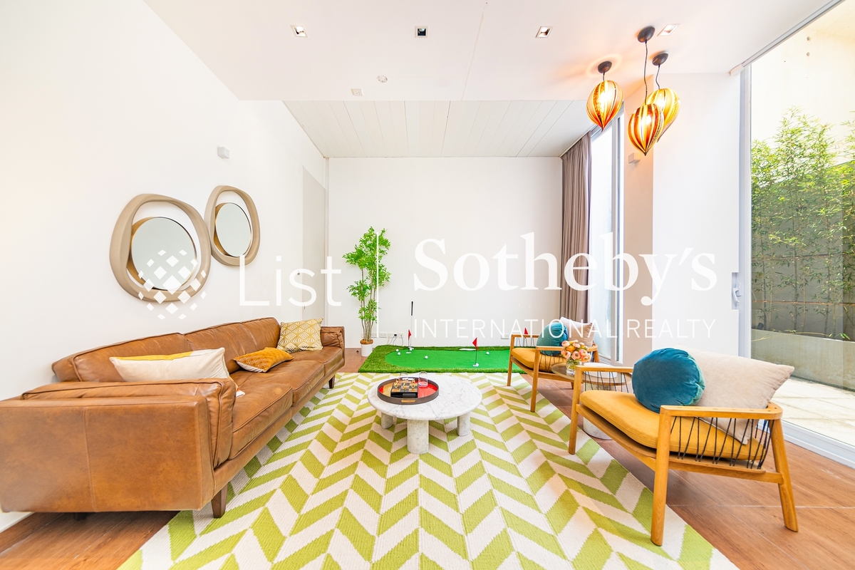 Redhill Peninsula 紅山半島 | Family Room