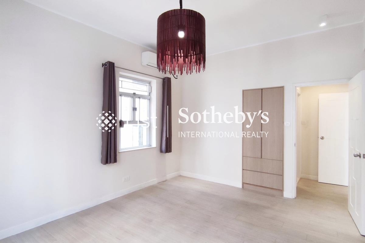 Donnell Court 端纳大厦 | Master Bedroom