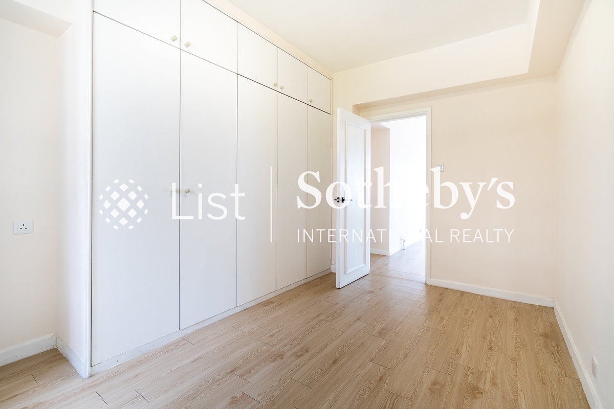 Wing Hong Mansion 永康大廈 | Third Bedroom