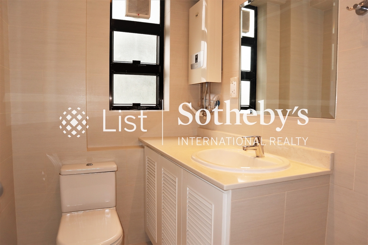 Beau Cloud Mansion 碧云楼 | Master Bathroom