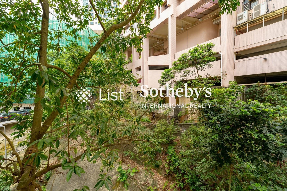 Beau Cloud Mansion 碧雲樓 | View from Living and Dining Room