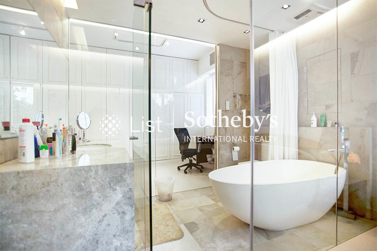 Best View Court 好景大廈 | Master Bathroom