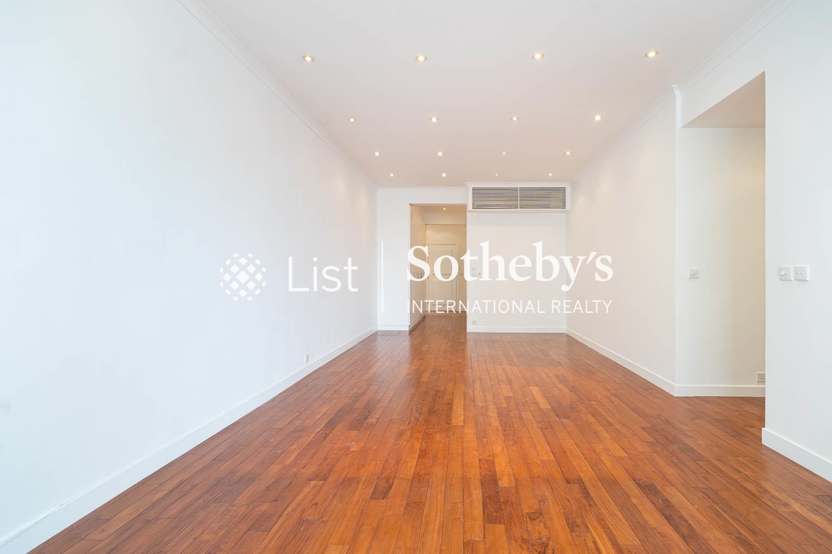 Best View Court 好景大廈 | Living and Dining Room