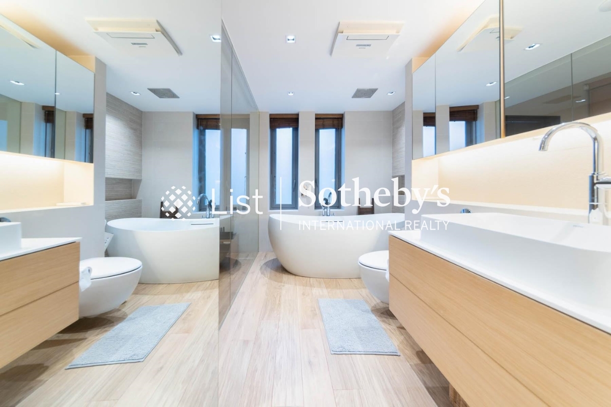 Pak Fai Mansion 百輝大廈 | Master Bathroom