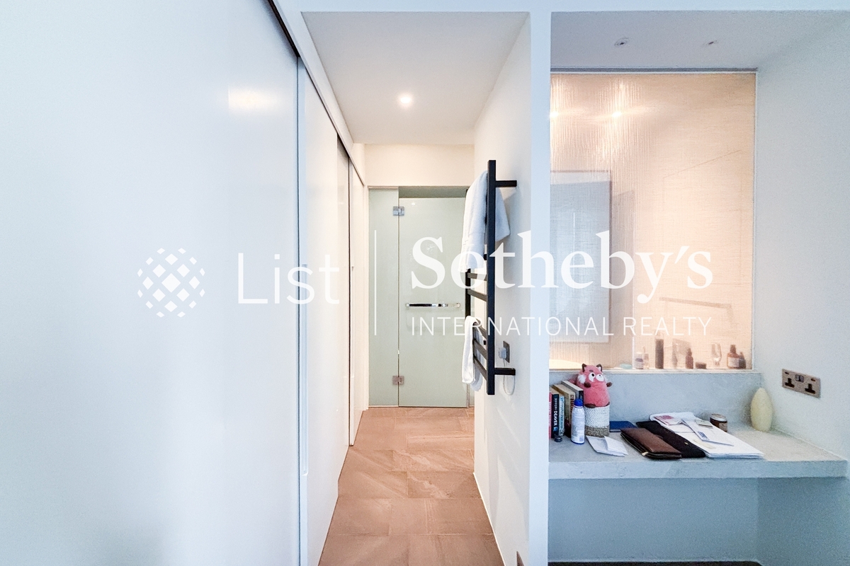 Pak Fai Mansion 百輝大廈 | Dressing Area in Master Bedroom 