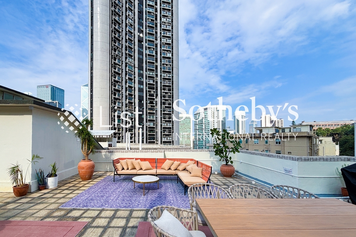 Pak Fai Mansion 百輝大廈 | Communal Roof