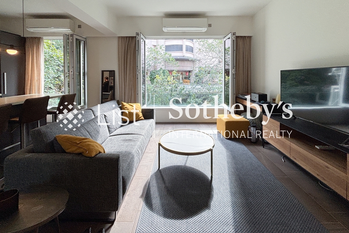 Pak Fai Mansion 百輝大廈 | Living Room