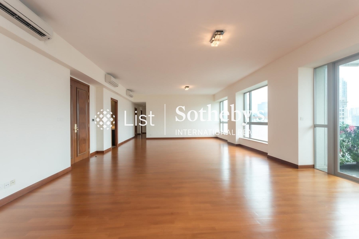 Chantilly 肇輝臺6號 | View from Living and Dining Room