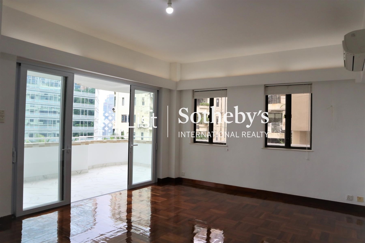 Horizon Mansion 崇華大廈 | Living Area