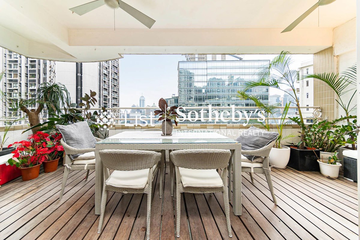 Horizon Mansion 崇华大厦 | Balcony off Living and Dining Room