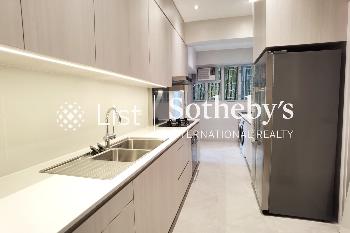Glory Mansion 輝煌大廈 | Kitchen