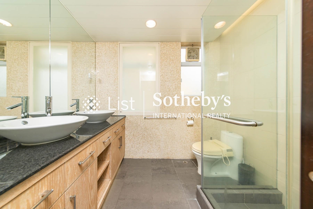 Glory Mansion 輝煌大廈 | Master Bathroom