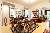 Grand House 柏齡大廈 | Living and Dining Room