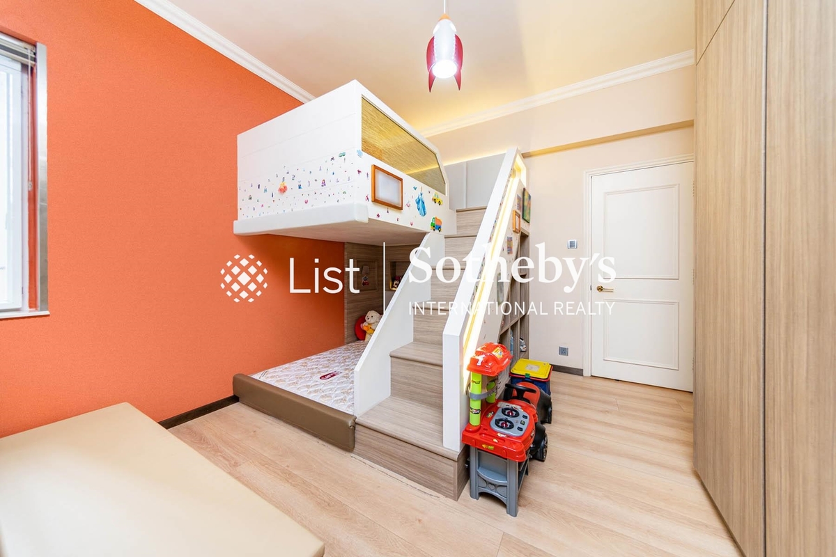 Grand House 柏齡大廈 | Third En-suite Bedroom