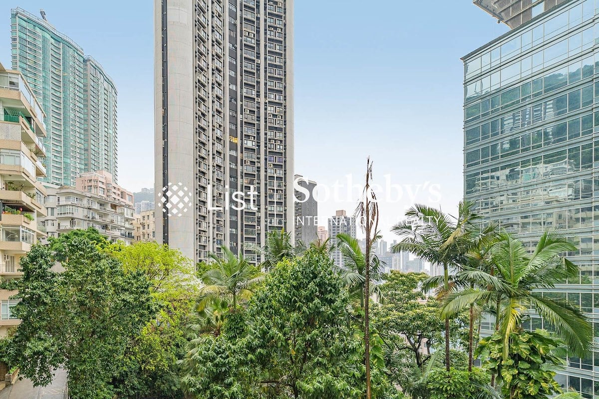 Grand House 柏齡大廈 | View from Living and Dining Room