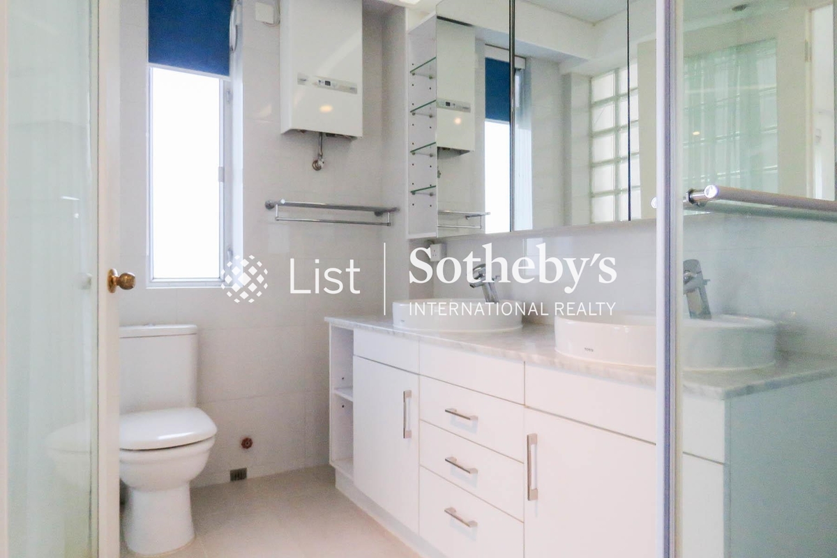 Grosvenor House 高雲大廈 | Master Bathroom