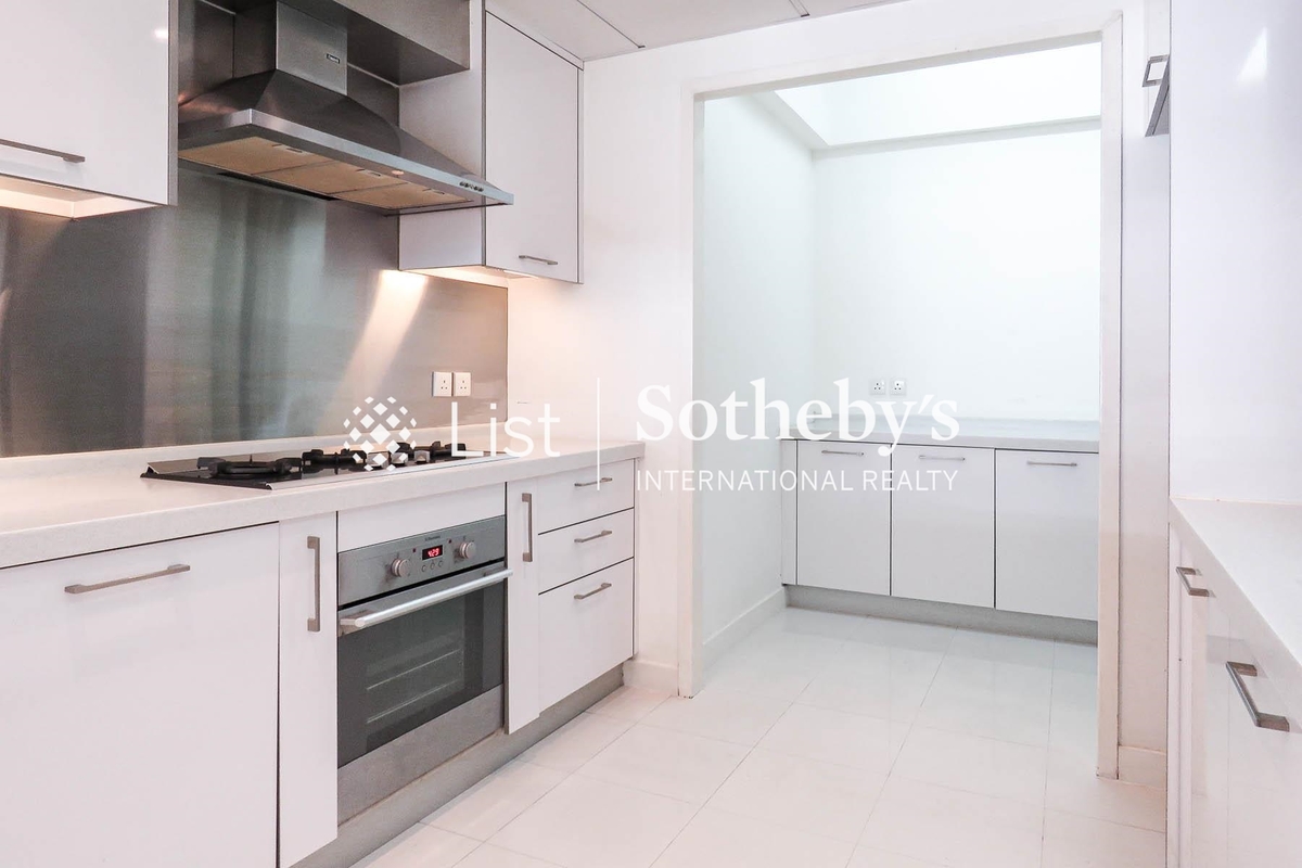 Grosvenor House 高雲大廈 | Open Kitchen