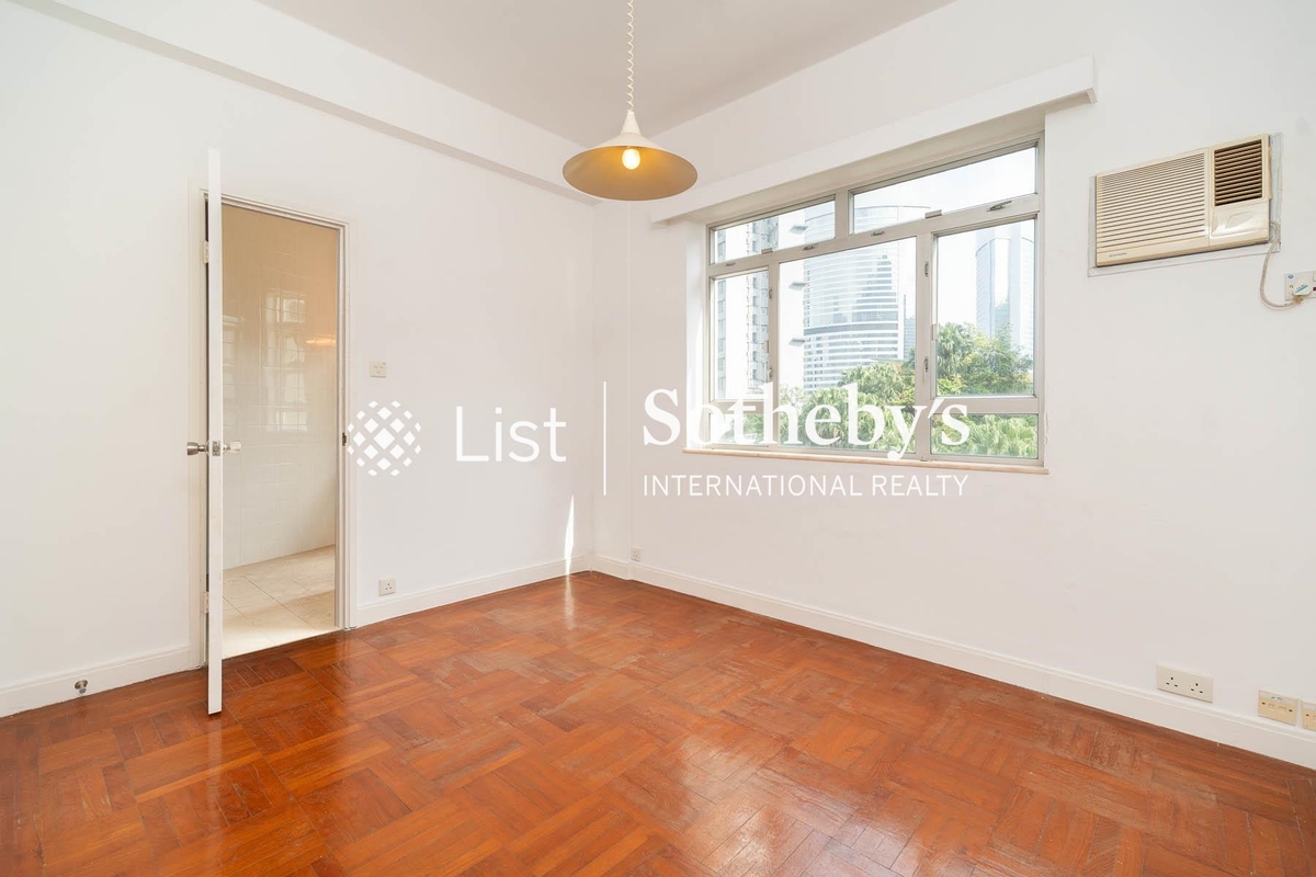 Grosvenor House 高雲大廈 | Second En-suite Bedroom