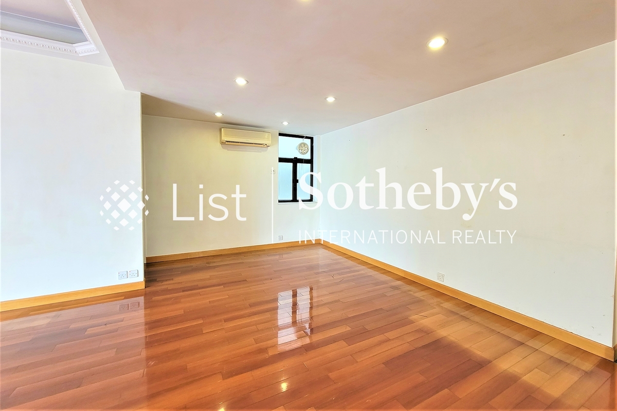 Grosvenor House 高雲大廈 | Dining Area