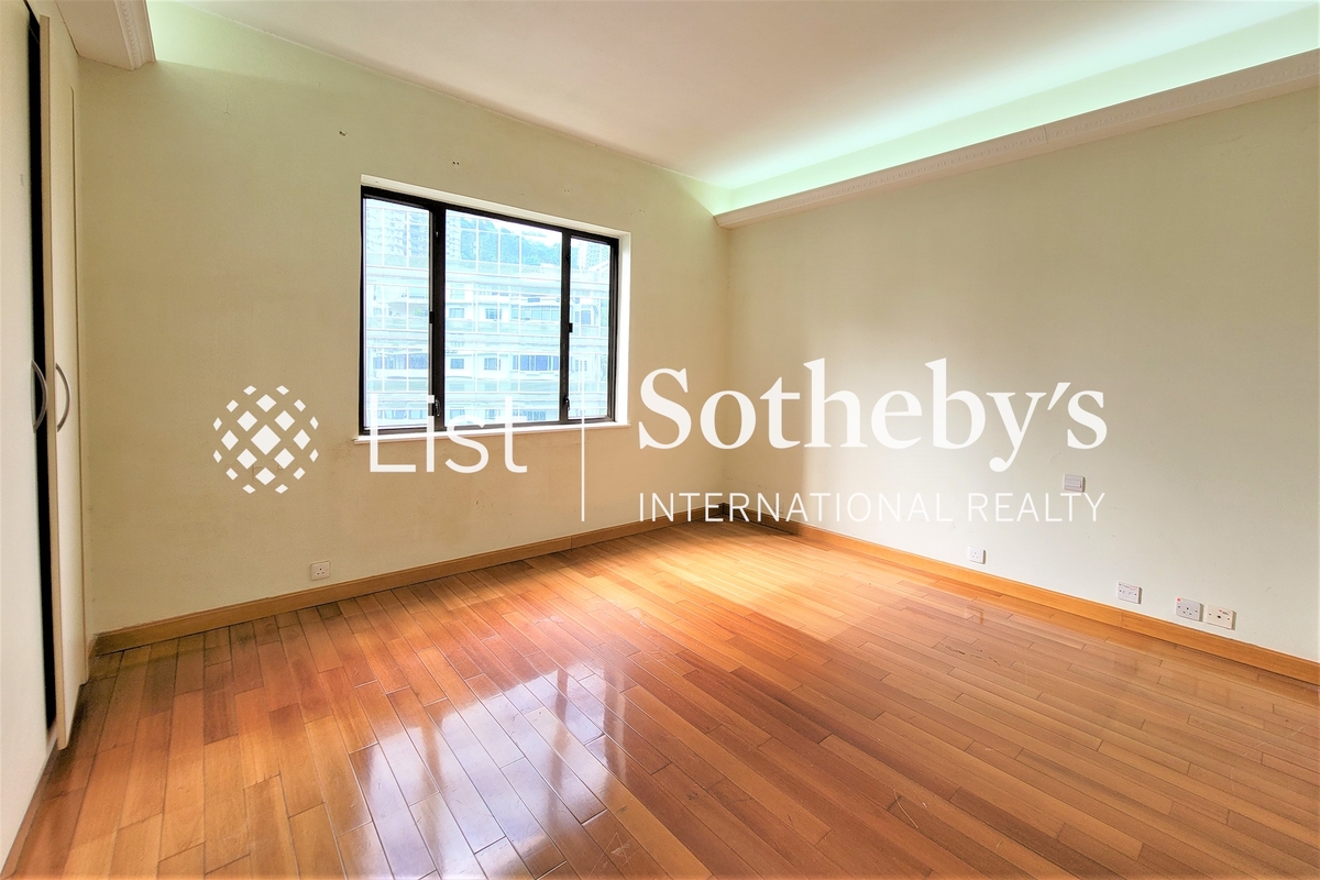 Grosvenor House 高雲大廈 | Third Bedroom