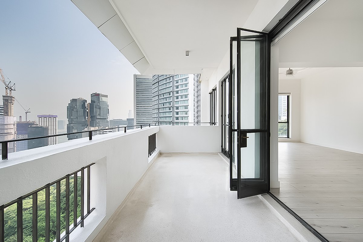 Grosvenor House 高云大厦 | Balcony off Living and Dining Room