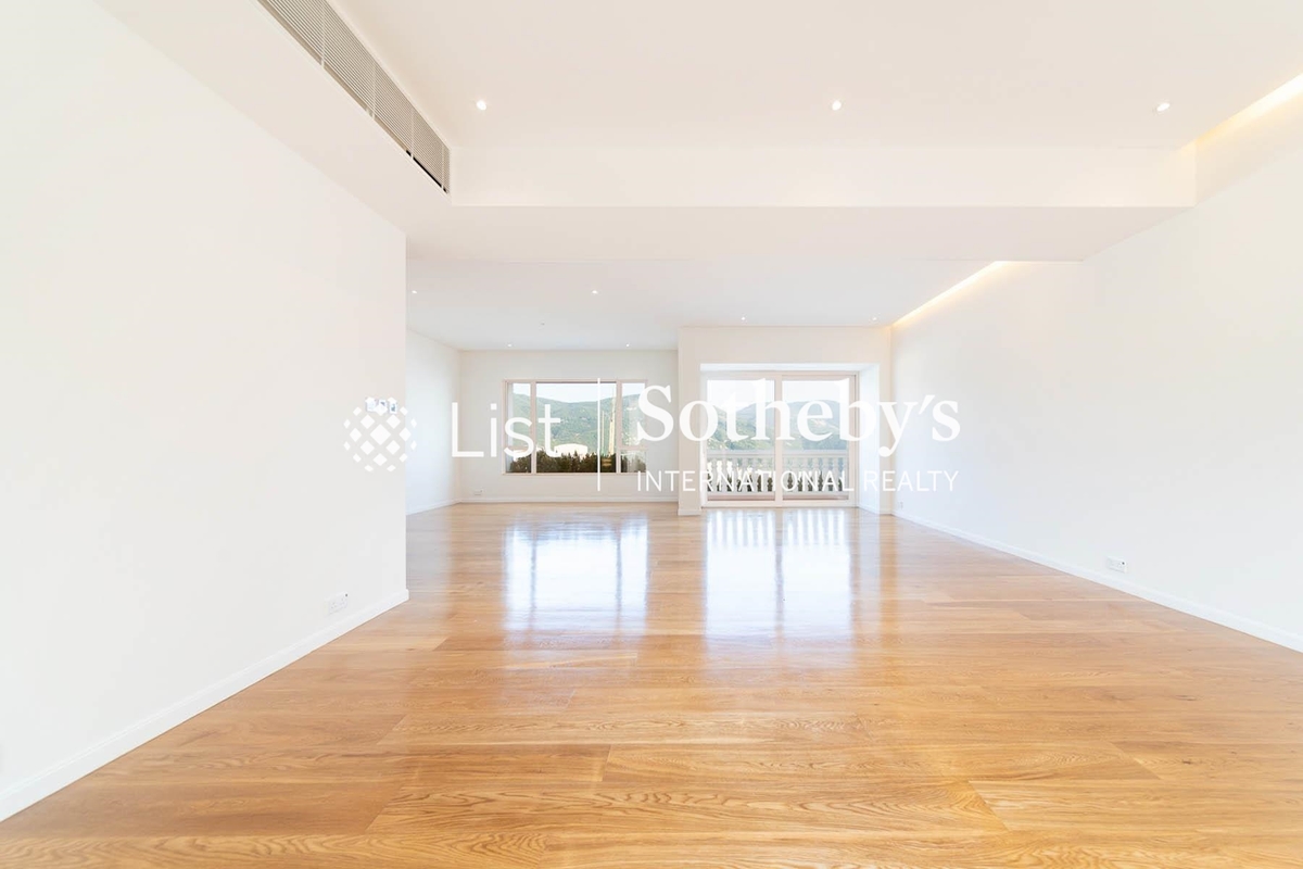 Redhill Peninsula 紅山半島 | Living and Dining Room