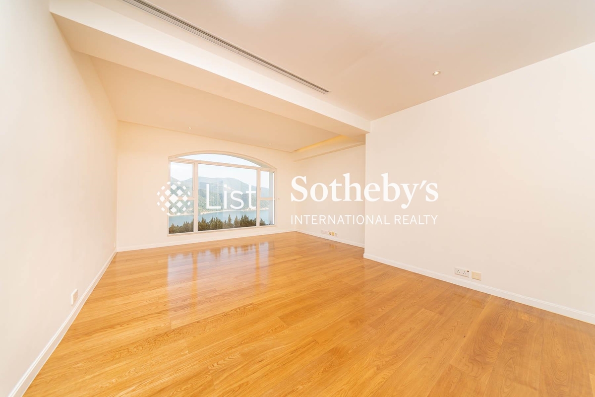 Redhill Peninsula 紅山半島 | Family Room