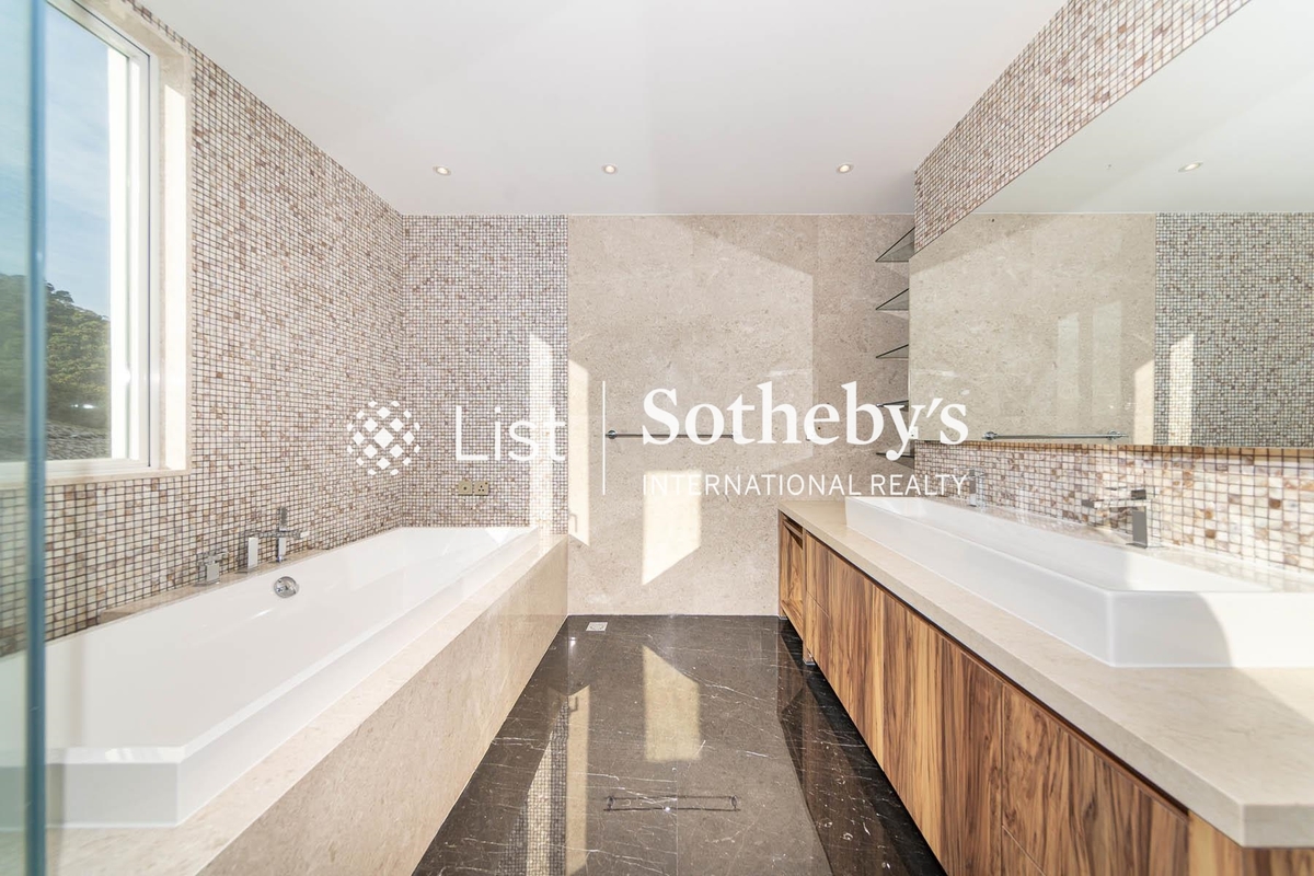 Redhill Peninsula 紅山半島 | Master Bathroom