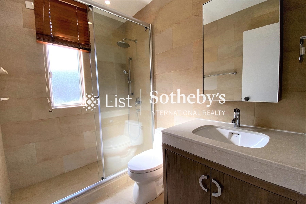 Redhill Peninsula 紅山半島 | Second En-suite Bathroom