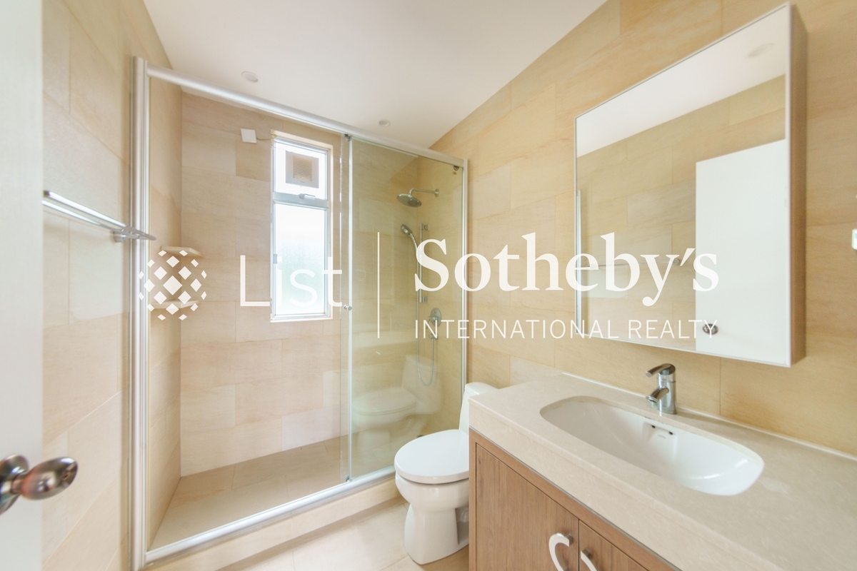 Redhill Peninsula 紅山半島 | Second En-suite Bathroom