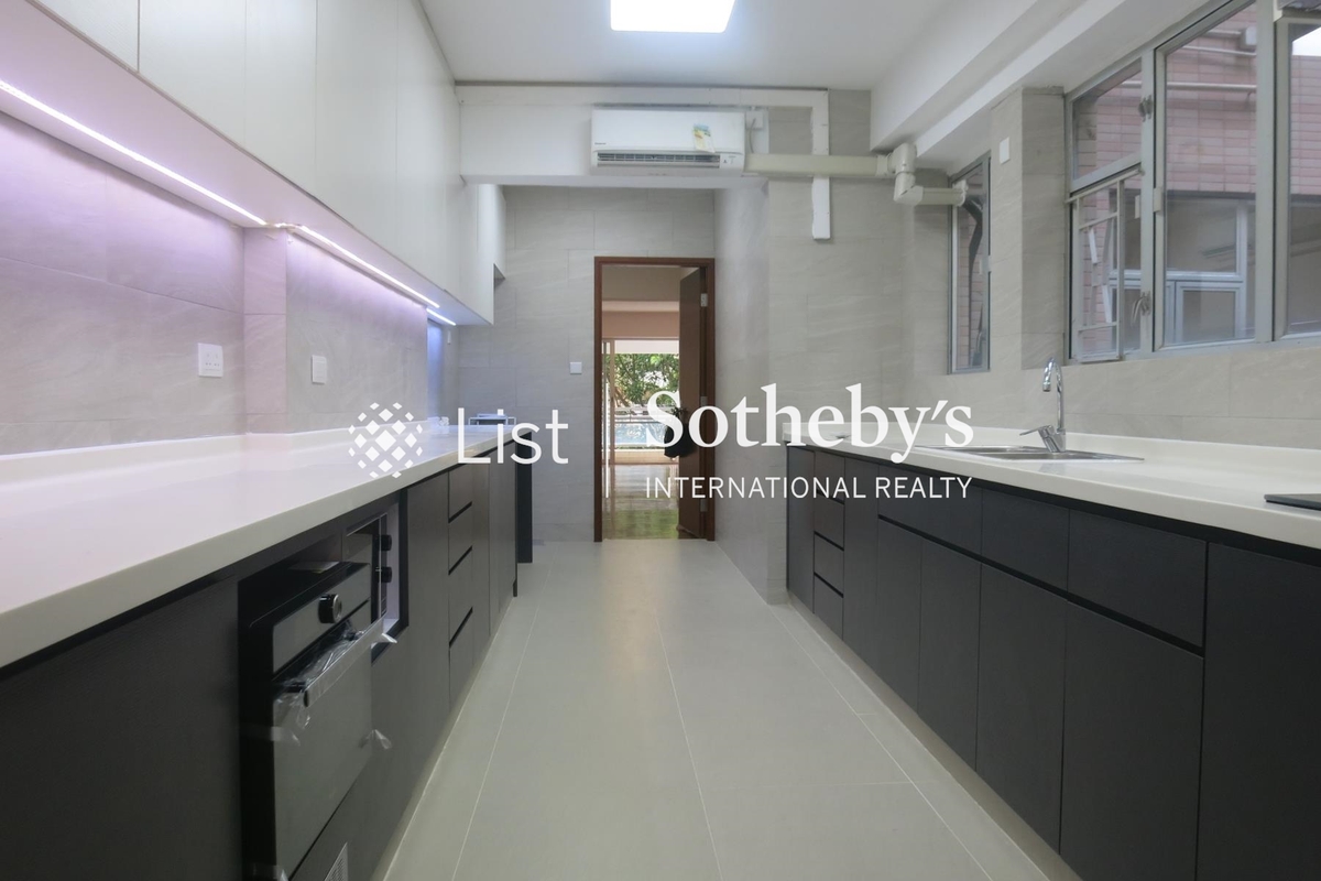 Dragon View 龍景樓 | Kitchen