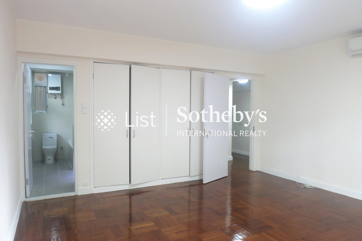 Dragon View 龍景樓 | Master Bedroom