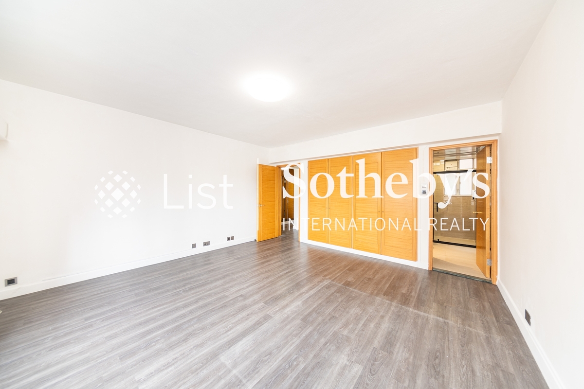 Dragon View 龍景樓 | Second Bathroom