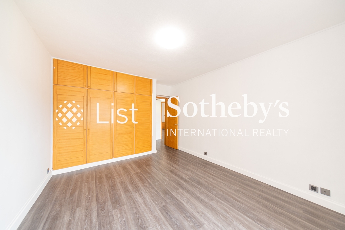 Dragon View 龍景樓 | Third Bedrrom