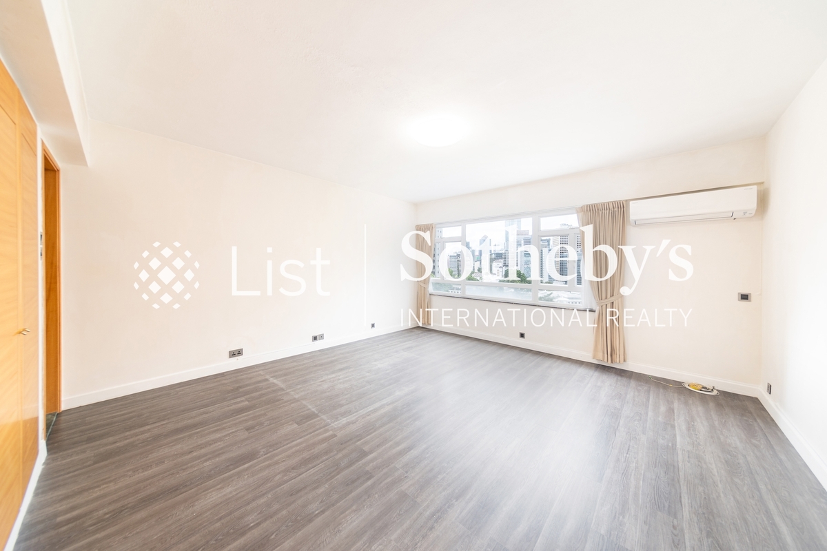 Dragon View 龍景樓 | Master Bedroom